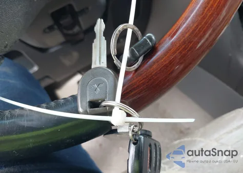 2005 Mitsubishi Montero Limited z USA, uszkodzony, nr VIN JA4MW51S05J000248